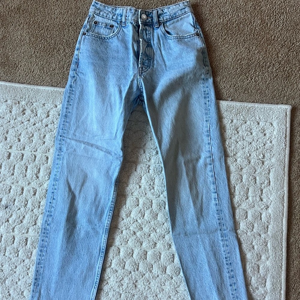 Zara Cropped High Waisted Jeans